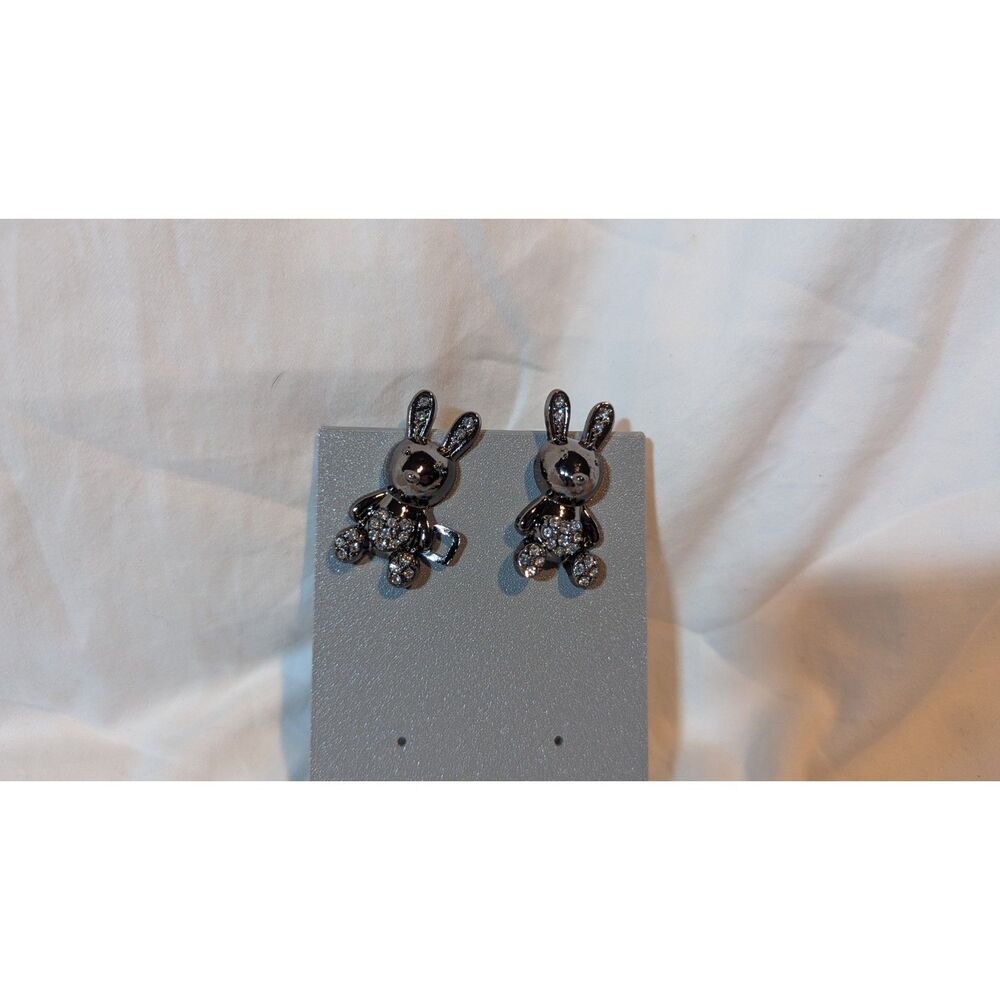 Bunny Pin Set